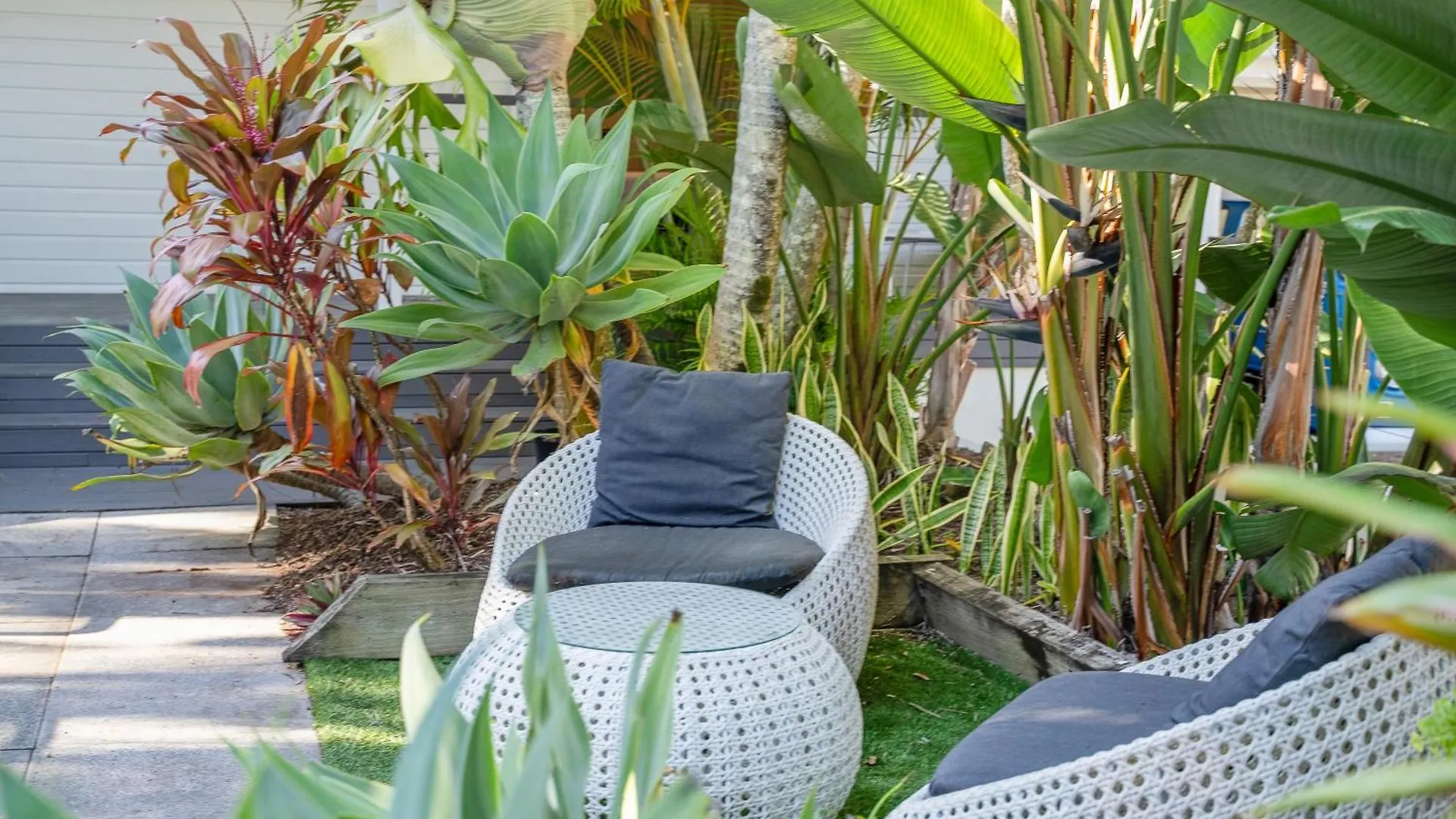 Cove Studios Byron Bay